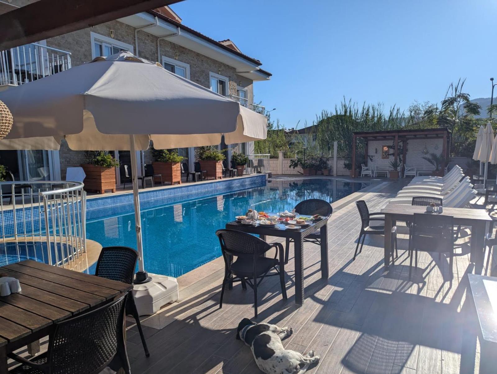 דליאן Vespera Hotel מראה חיצוני תמונה